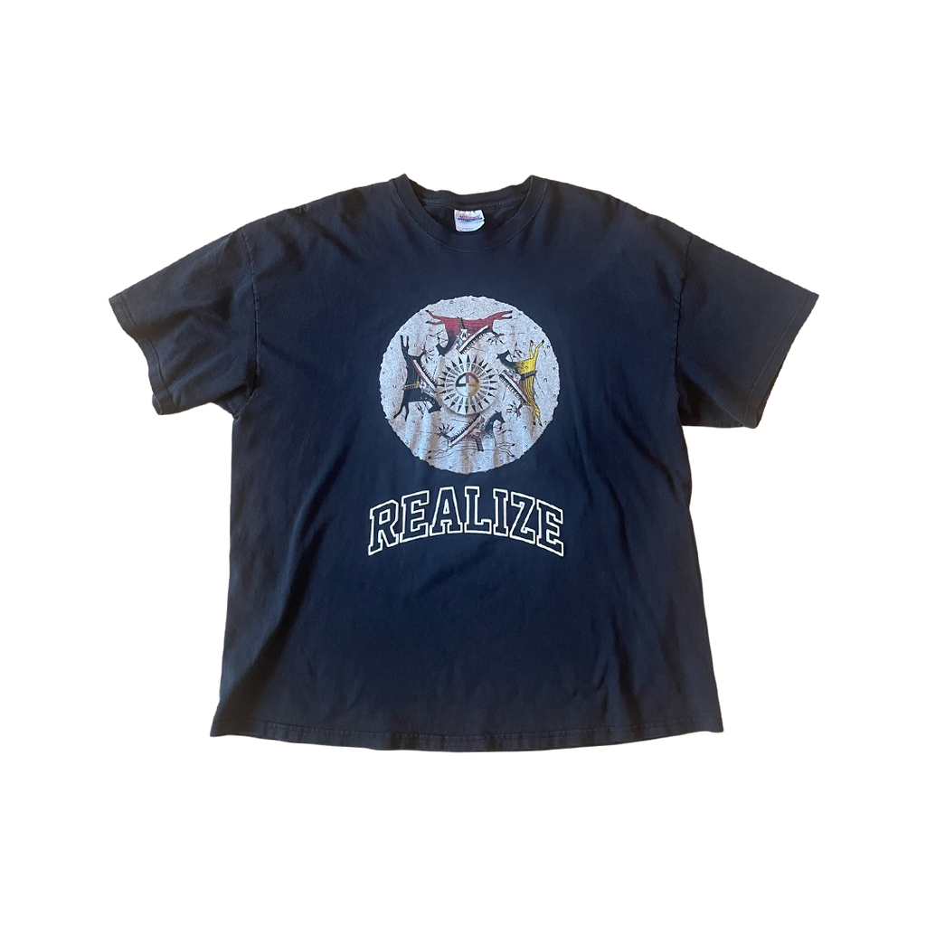 SACRED HOOP VINTAGE TEE