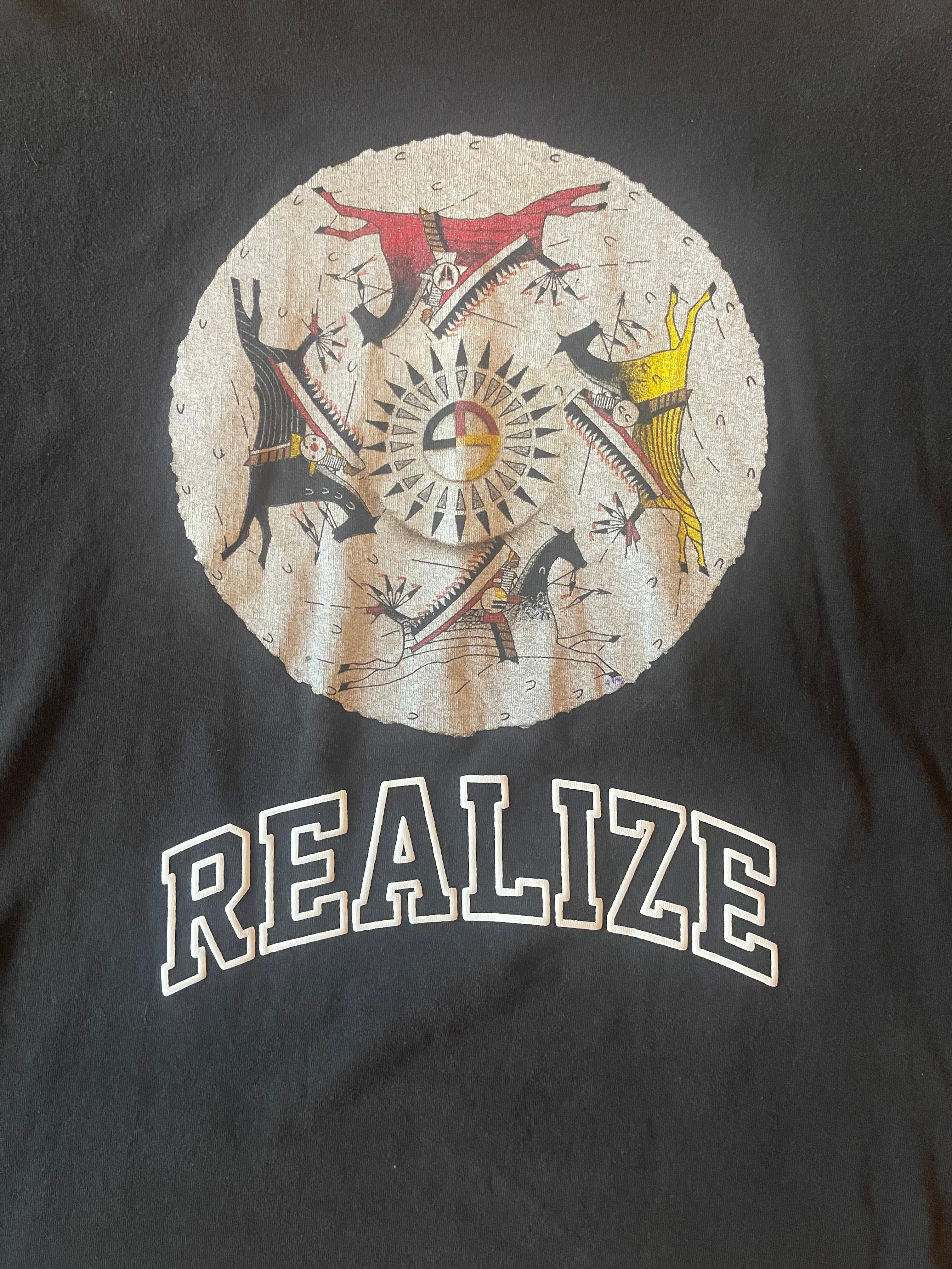 SACRED HOOP VINTAGE TEE